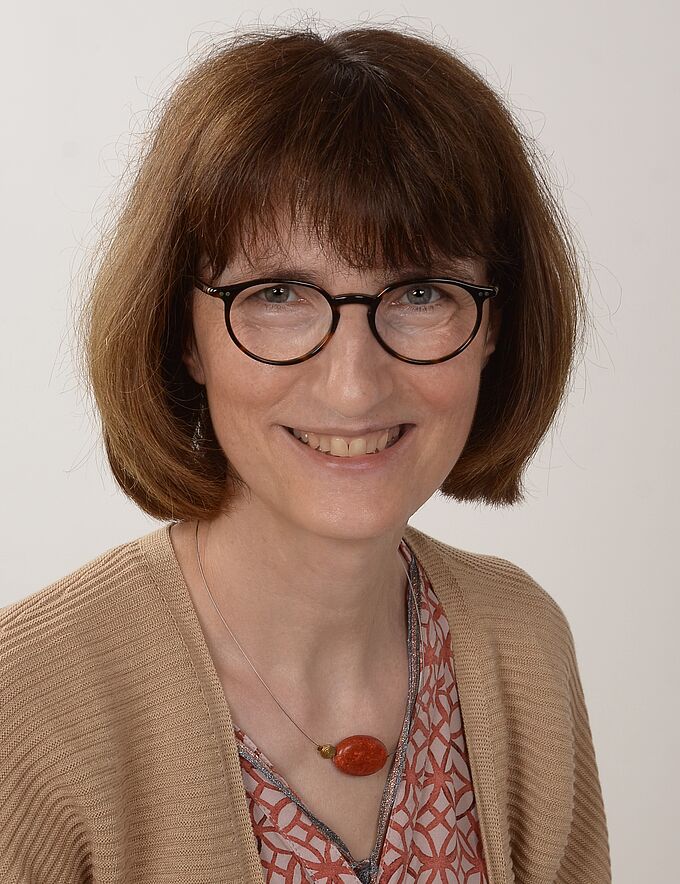 Dr. med. Jutta Gloss